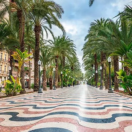 The Old Town Artist Workshop, Impressive Rooftop, Terrace With Amazing Views And Sea Views, Bbq, Air Conditioner, Wifi Appartamento Alicante