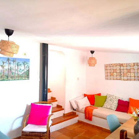 The Old Town Artist Workshop, Impressive Rooftop, Terrace With Amazing Views And Sea Views, Bbq, Air Conditioner, Wifi Alicante