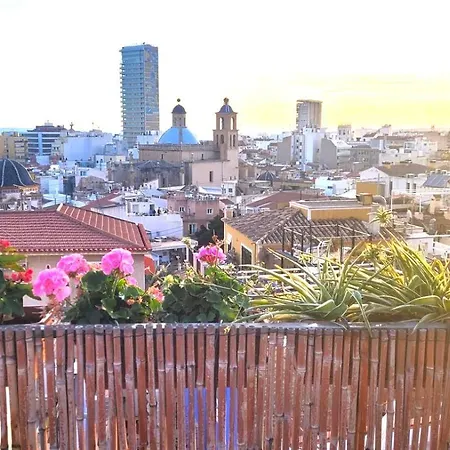 The Old Town Artist Workshop, Impressive Rooftop, Terrace With Amazing Views And Sea Views, Bbq, Air Conditioner, Wifi * Alicante