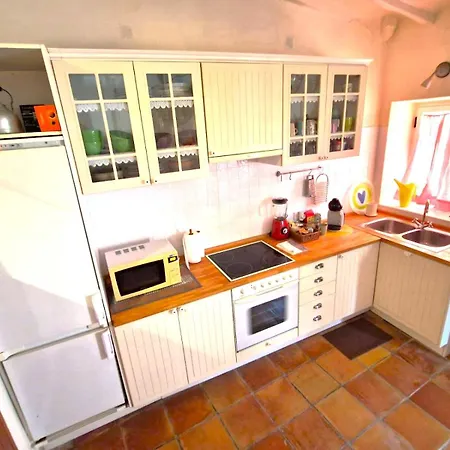 The Old Town Artist Workshop, Impressive Rooftop, Terrace With Amazing Views And Sea Views, Bbq, Air Conditioner, Wifi Appartamento